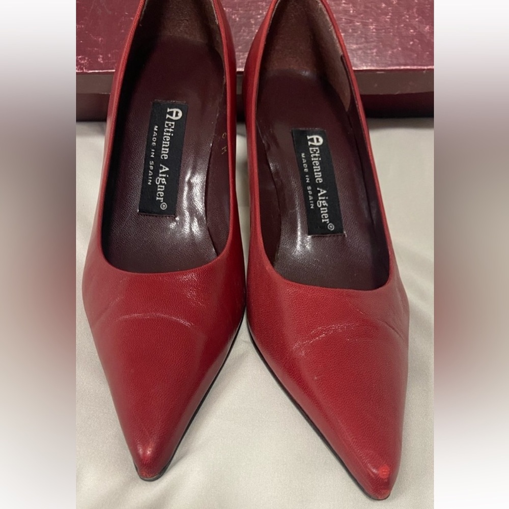 Etienne Aigner size 6 (brick) red heels